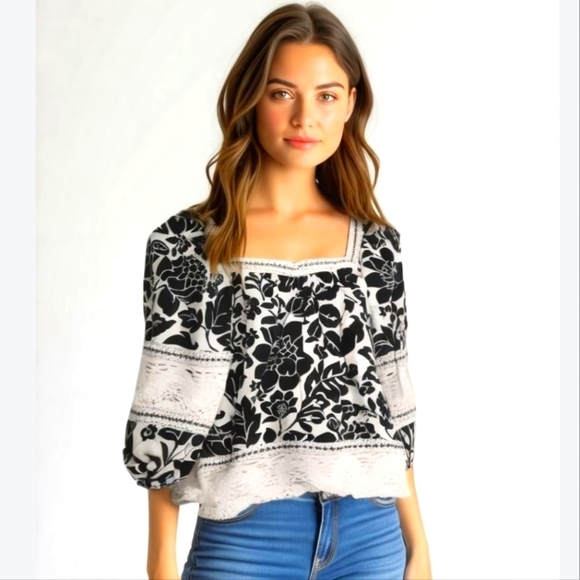 Rachel Zoe Linen Blend Floral Lace Crop Top  size Small - Picture 1 of 7